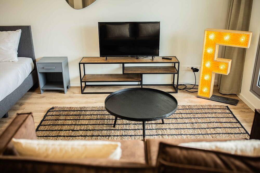 Entire apartment, Cozy Modern Studio Prh in Rotterdam, South Holland