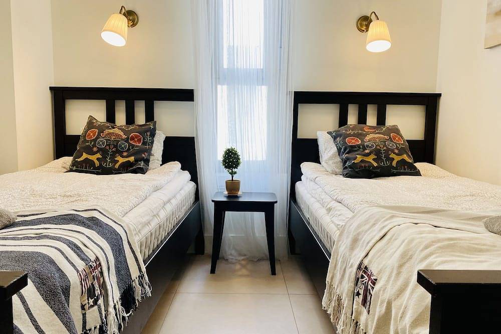 Hel lejlighed, Enjoy the sun, sand and salty sea in a stylish floor on the first line in Torrox Costa, Torrox