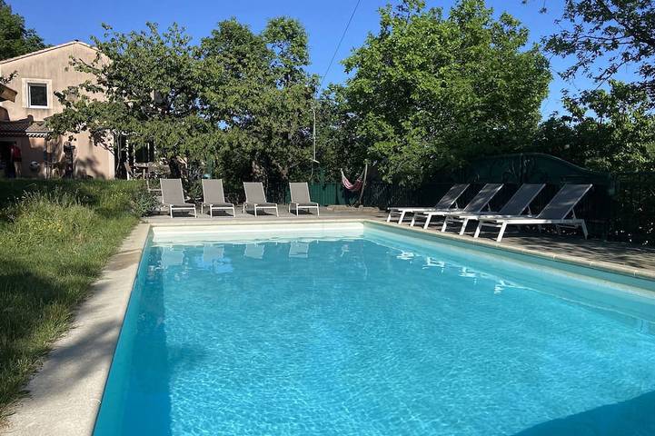 Villa für 14 Personen, mit Garten und Whirlpool - 1
