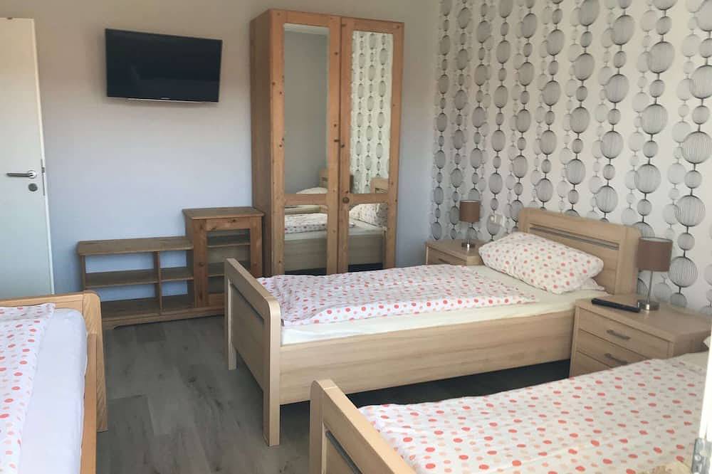 Ganze Wohnung, Wohnung mit eigener Terrasse in Homberg in Homberg, Knüllgebirge