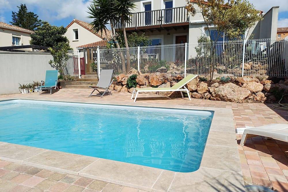 Sète Balaruc villa standing neuve, piscine, près mer , Wifi, Clim, 4 étoiles in Balaruc-les-Bains, Côte méditerranéenne (France)