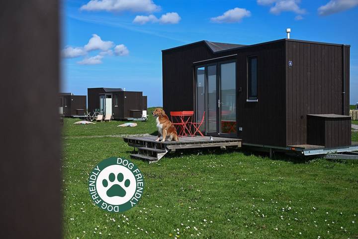 Ferienhaus für 4 Personen, mit Balkon und Terrasse sowie Ausblick in Wittmund