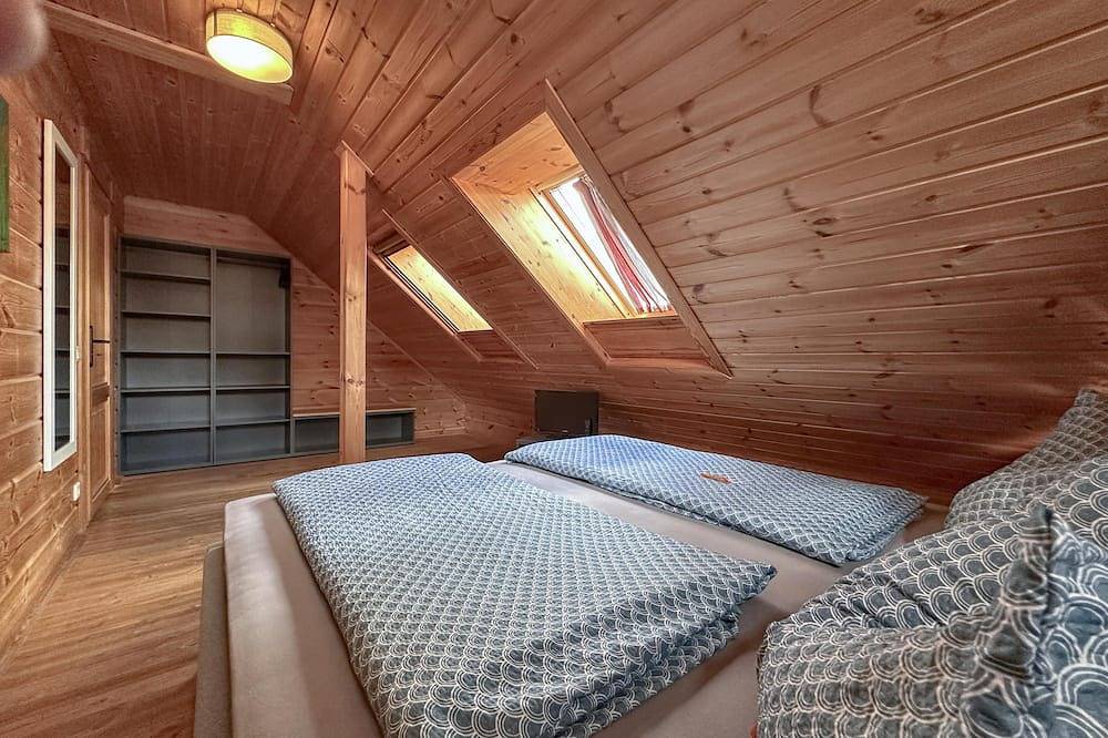 Freistehendes Ferienhaus mit Sauna und Hottub in Teunz, Naturpark Oberpfälzer Wald