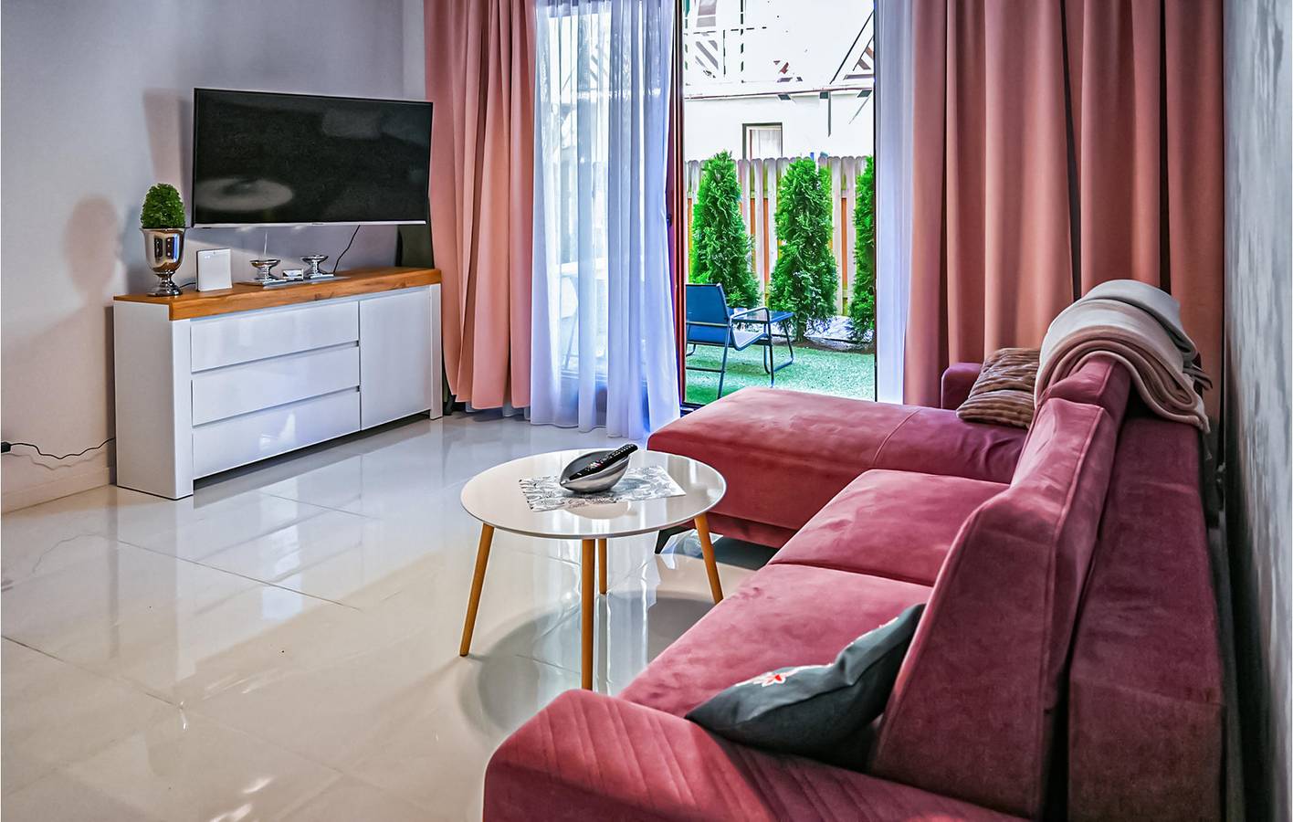 Cały apartament wypoczynkowy, Apartament wakacyjny dla 4 osób z taras in Łukęcin, Morze Bałtyckie