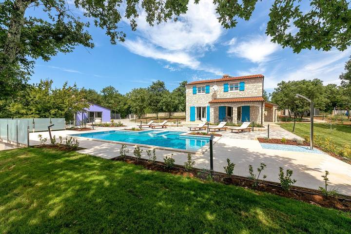 Ferienhaus für 4 Personen, mit Terrasse und Garten sowie Pool in Funtana - 3