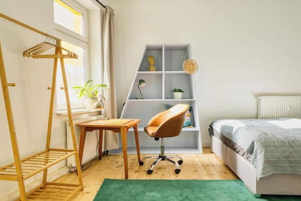 Ganze Wohnung, Chic Urban Retreat Between Schlesisches Tor and Görlitzer Park in Kreuzberg Berlin, Berlin