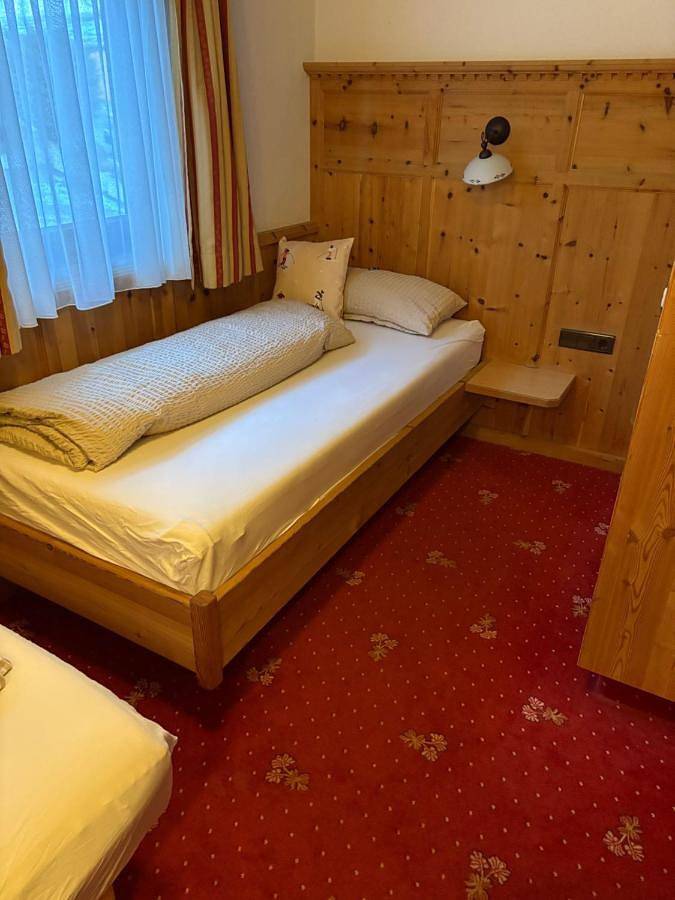 Ferienhaus für 16 Personen, mit Ausblick und Sauna sowie Garten im Ötztal - 2