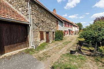 Location de vacances pour 6 personnes, avec balcon et jardin à Miremont