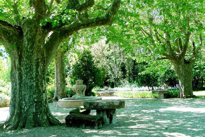 Gîte pour 2 personnes, avec Terrasse ainsi que Jardin et Piscine