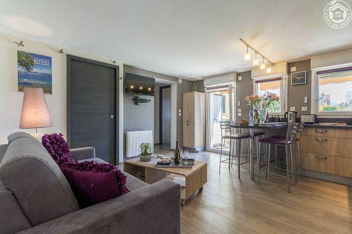 Gîte pour 4 personnes, avec piscine et jardin à Viviers-du-Lac - 3