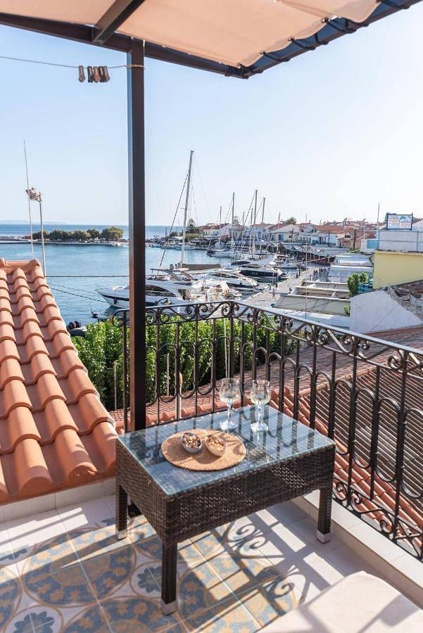 Holiday rental for 2 people, with terrace in Samos