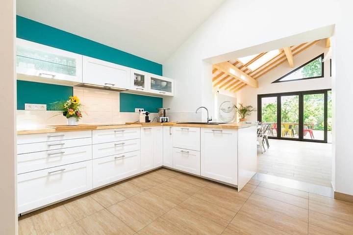 Gîte pour 10 personnes, avec jardin et terrasse à Dijon - 3