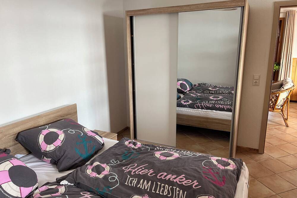 Ganze Wohnung, Gemütliche Ferienwohnung auf einem Aussiedlerhof in Bad Wildungen, Waldecker Land