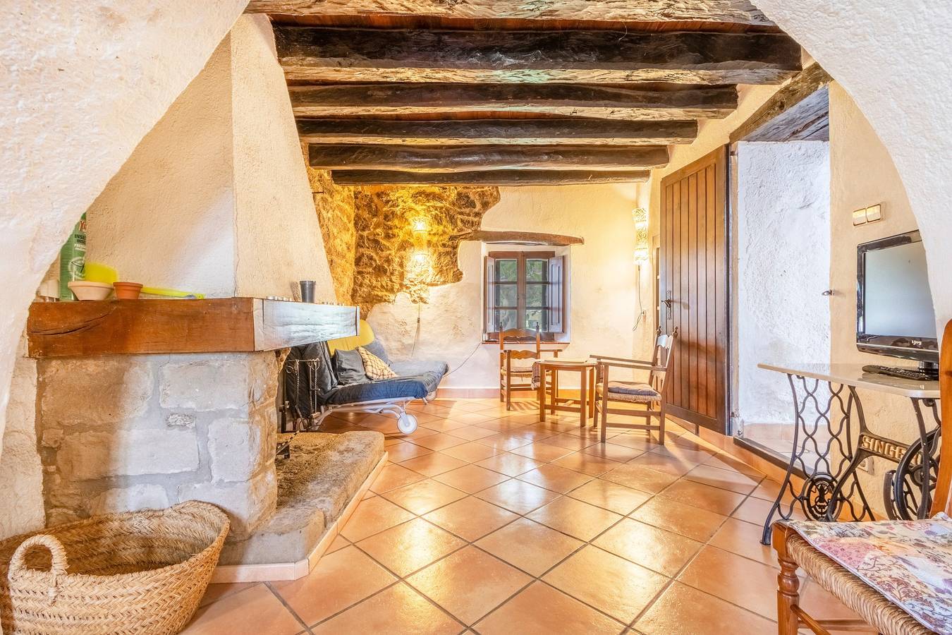 Casa de vacaciones 'Cal Camp Llarg' con vistas a la montaña, piscina privada y Wi-Fi in Caserras, Provincia de Barcelona