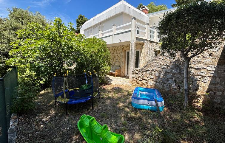 Ferienhaus für 8 Personen, mit Garten und Terrasse auf Cres - 3