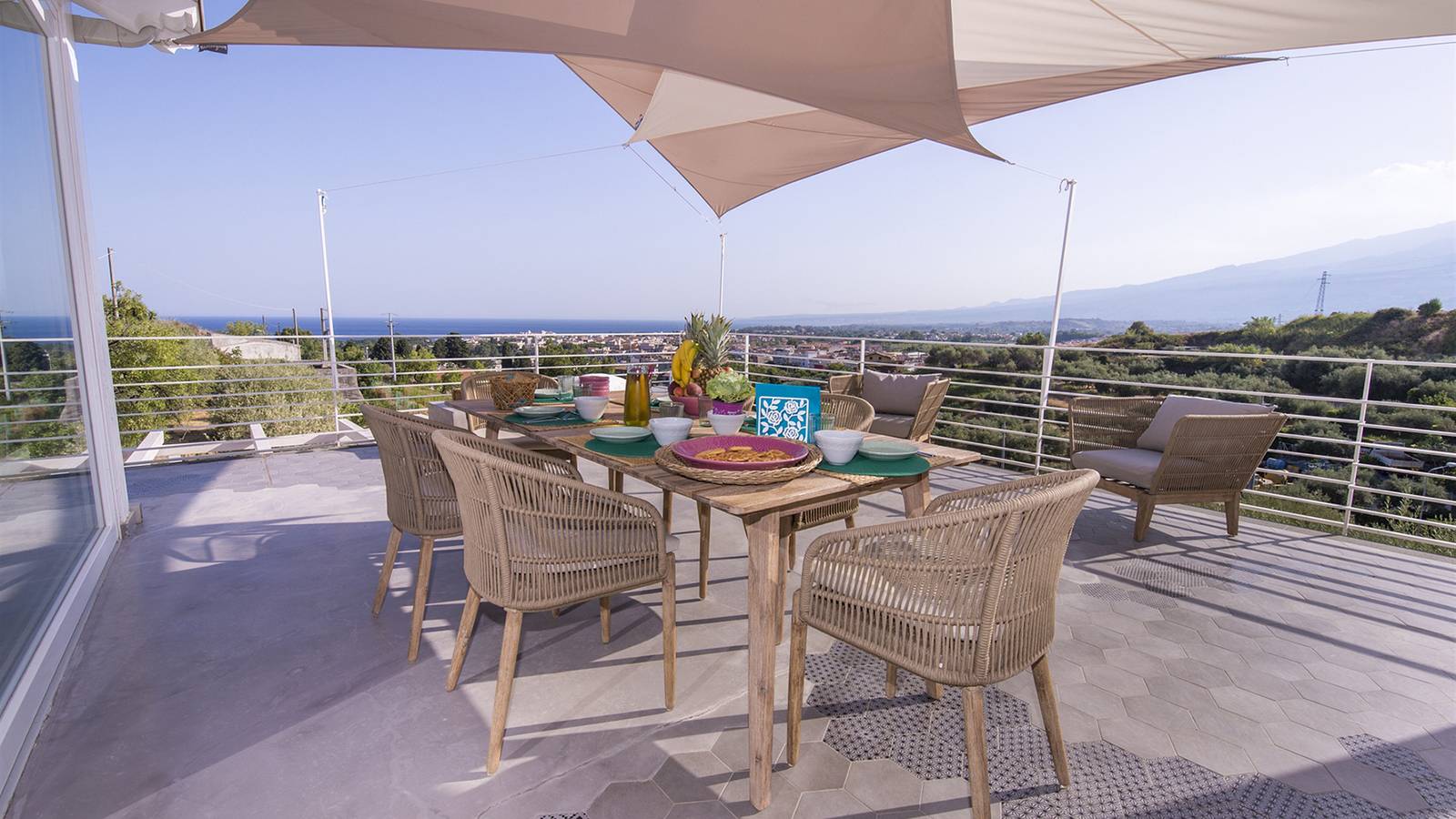 Villa für 6 Personen mit Terrasse in Giardini-Naxos, Messina Provinz
