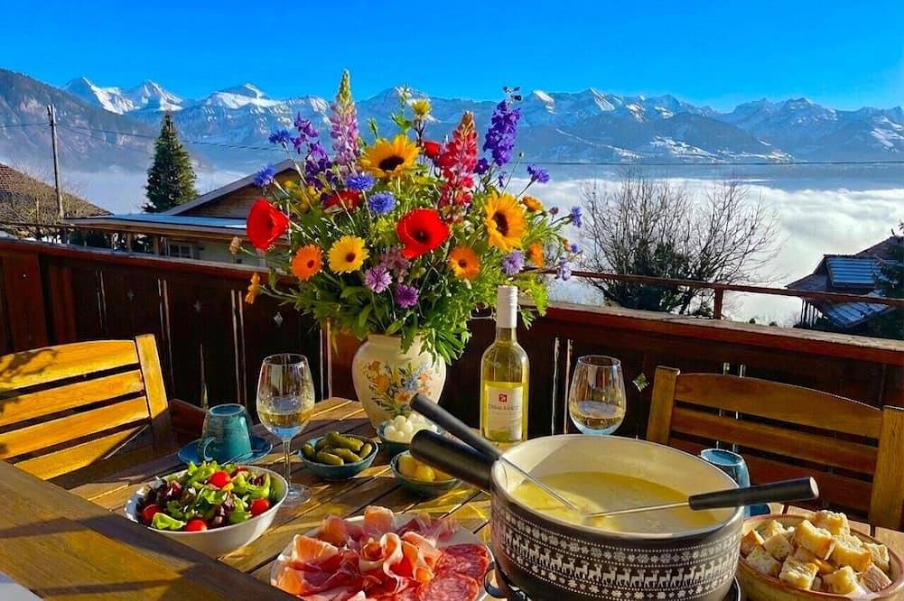 Geheel appartement, Concierge, Lake Thun/Alps Scenic Views by Swisshut in Sigriswil, Meer van Thun