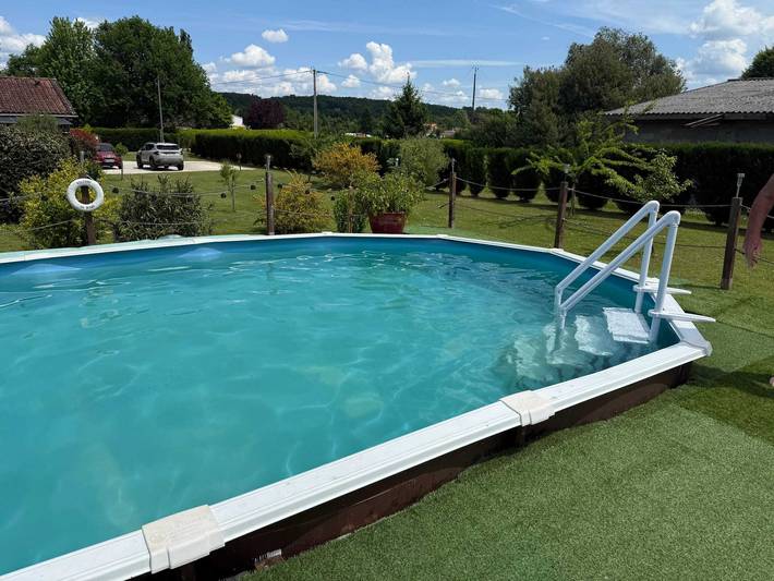 Chalet pour 4 personnes, avec jardin et piscine