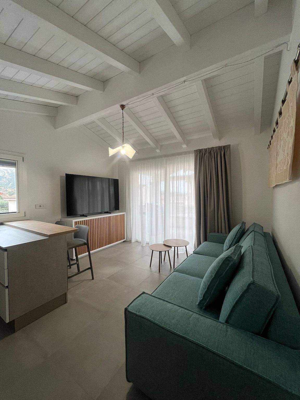 Casa de vacaciones 'Borgo Myricae - Calendula' con vistas al mar, Wi-Fi y aire acondicionado in Chia, Domus De Maria