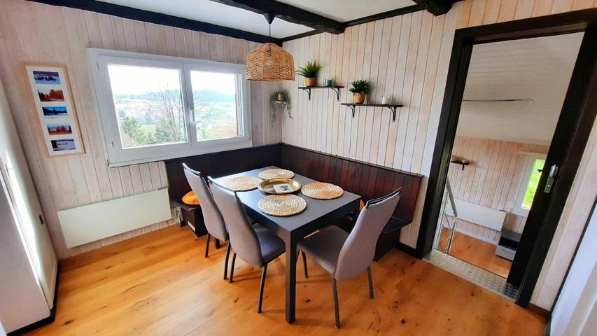 Location de vacances pour 5 personnes, avec jardin et vue, animaux acceptés à Saignelégier - 4