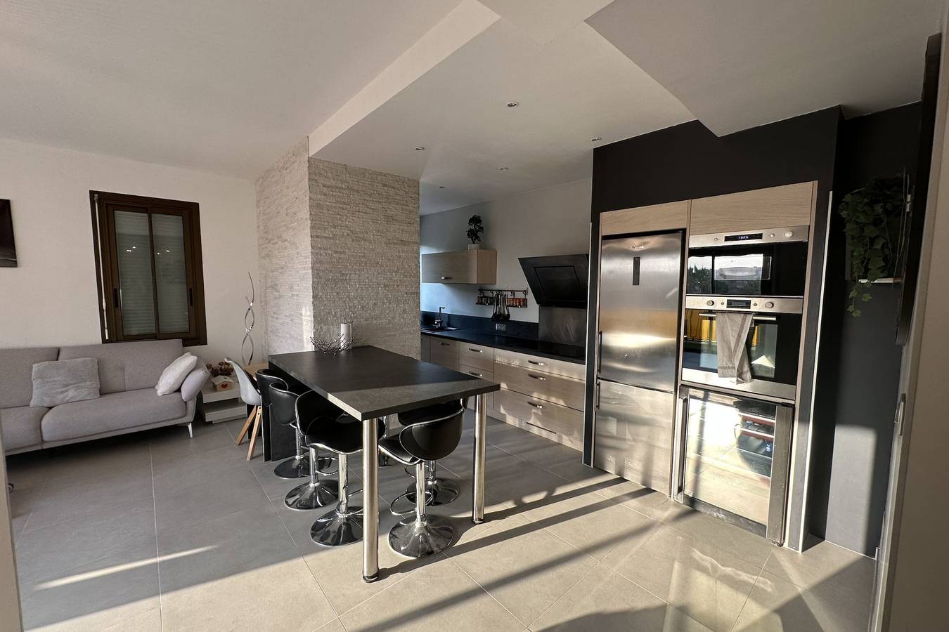 Appartement entier, Appartement spacieux à Nice avec balcon in Nice, Région de Nice