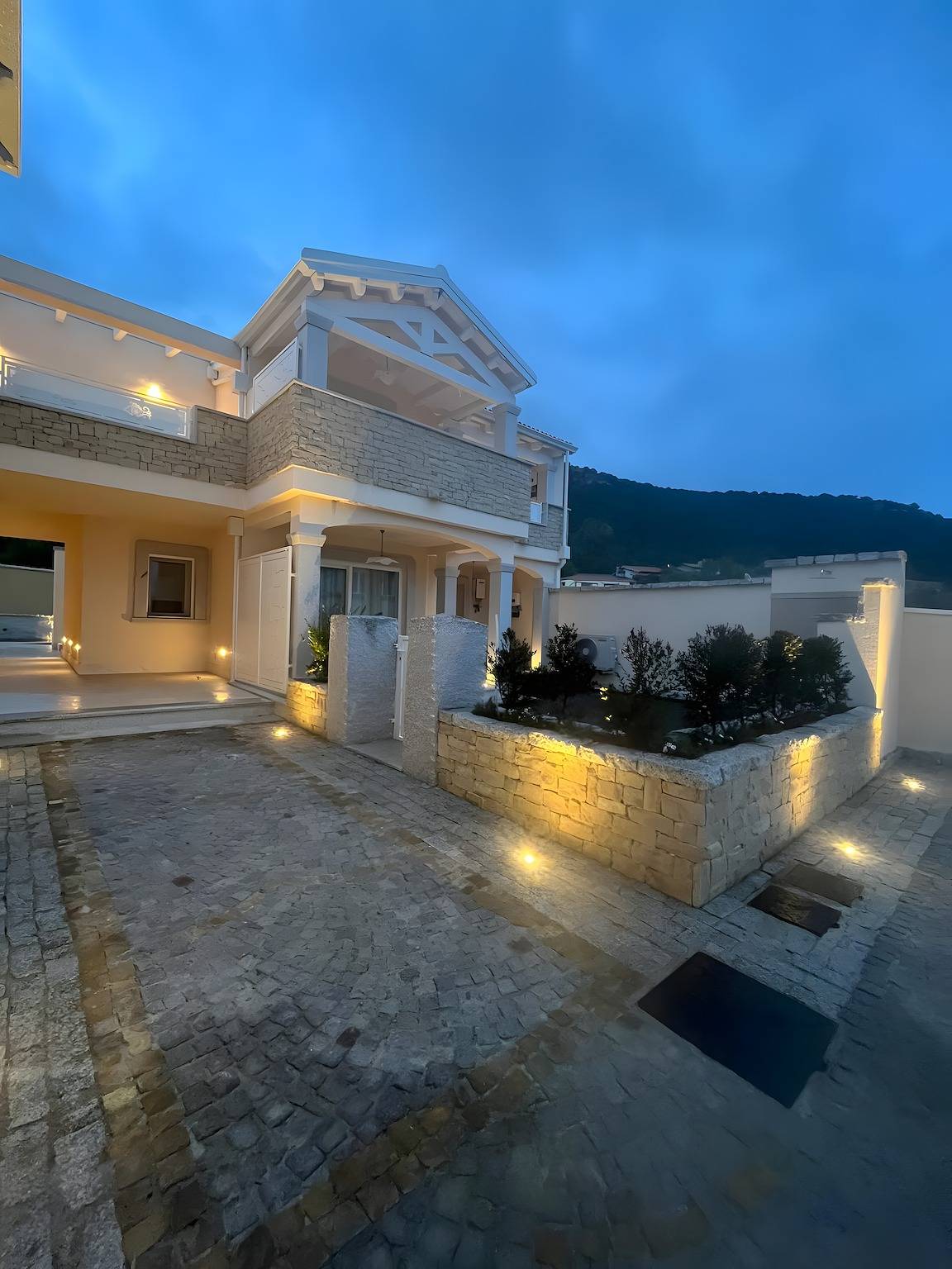 Casa de vacaciones 'Borgo Myricae - Calendula' con vistas al mar, Wi-Fi y aire acondicionado in Chia, Domus De Maria