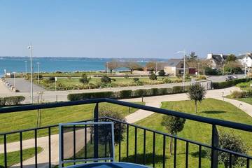 Gîte pour 4 personnes, avec piscine et balcon dans Plage Sables Blancs