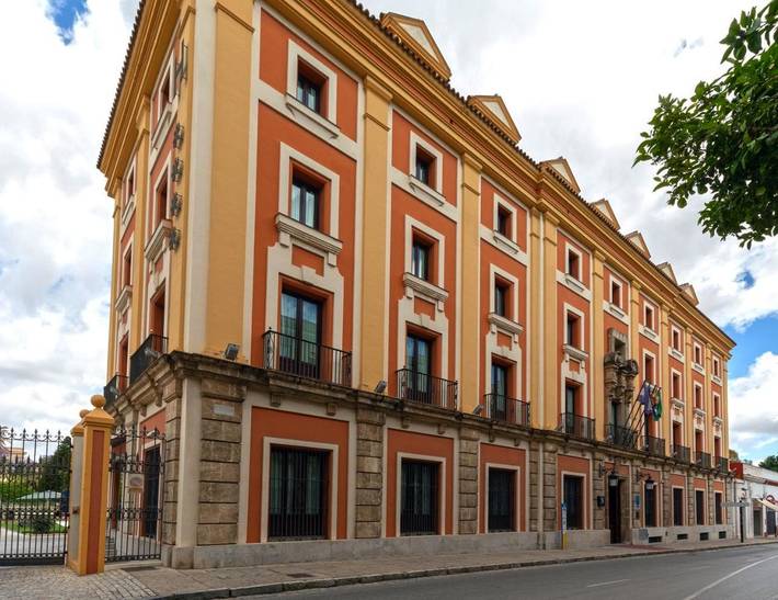 Hôtel pour 10 personnes, avec terrasse ainsi que jacuzzi et sauna