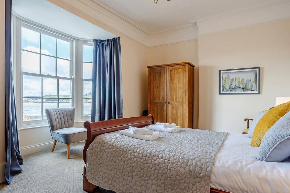 7 Bed in Bideford (oc-thean) in Instow, Devon