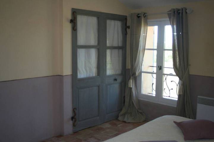 Gîte pour 5 personnes, avec piscine et jardin à Valensole - 2