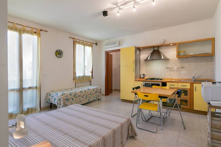 Appartamento intero, Appartamento Monolocale Frantoio con Terrazza in Suvereto, Costa degli Etruschi