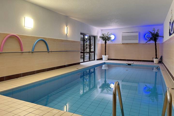 Ferienwohnung für 5 Personen, mit Sauna und Pool sowie Balkon - 1