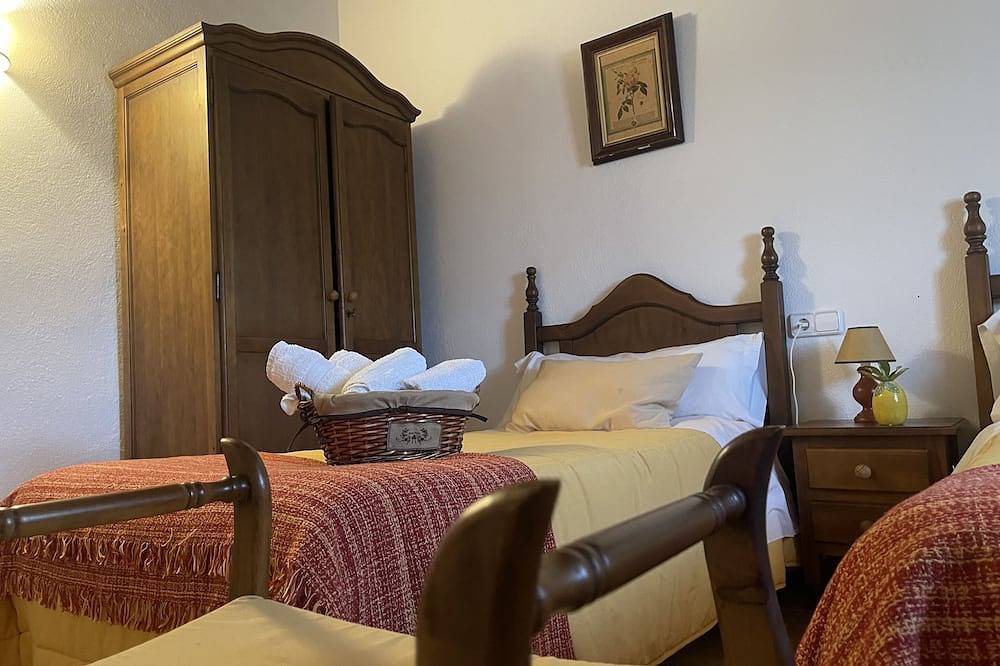 Wonderful rural house for groups and families in the Sierra north of seville in Alanís, Sierra Morena