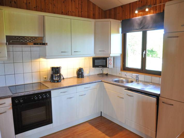 Location de vacances pour 8 personnes, avec sauna ainsi que balcon et jardin, adapté aux familles à Somme-Leuze - 4