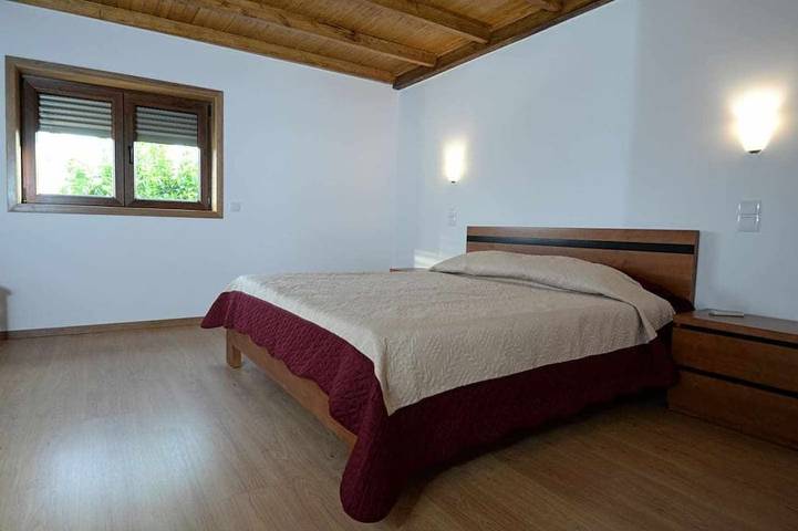 Location de vacances pour 16 personnes, avec balcon dans Codeçoso - 2