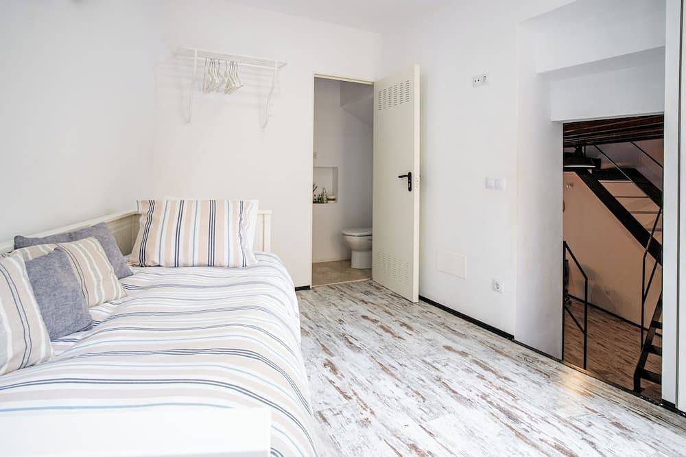 House in beautiful village in the Sierra de Tramuntana (10 min. from Palma) in Bunyola, Mallorca Westen