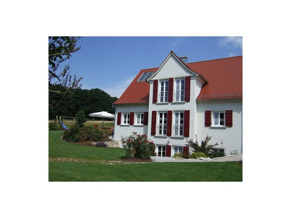Gemütliche Ferienwohnung mit Terrasse, Küche und WLAN in der Nähe der Altmühl in Gunzenhausen, Fränkisches Seenland