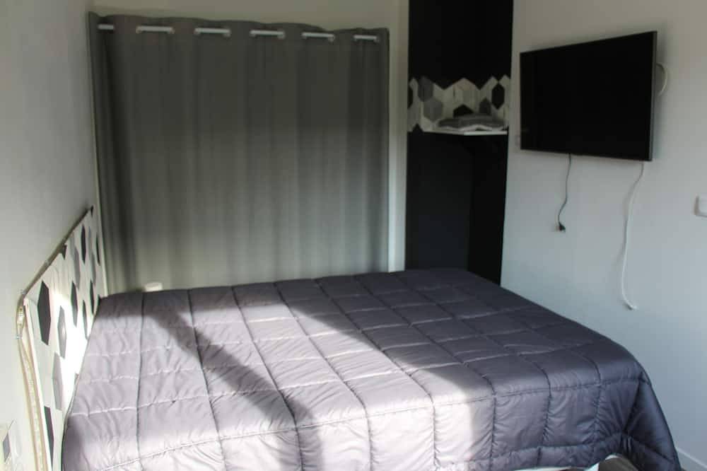 Ganze Wohnung, Apartment in beautiful surroundings. in Peyrat-le-Château, Limoges und Umgebung