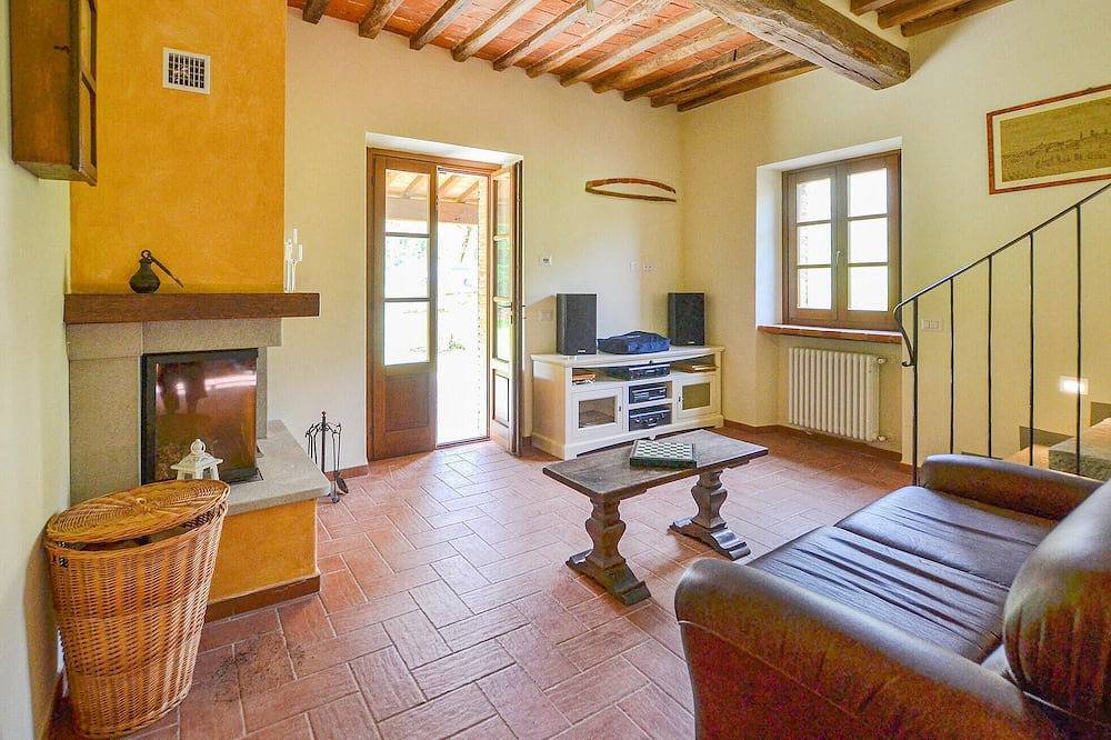 Accogliente casa a Monte San Savino con. in Bugiana, Monte San Savino
