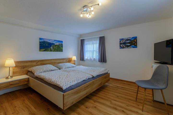 Ferienwohnung für 7 Personen, mit Terrasse und Ausblick in Altaussee