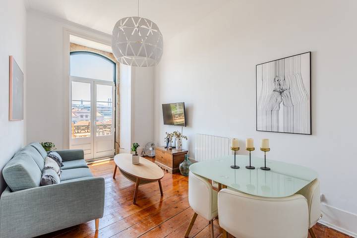 Apartamento entero, Bridge View Balcony, near Lx Factory in Lisboa, Costa de Lisboa