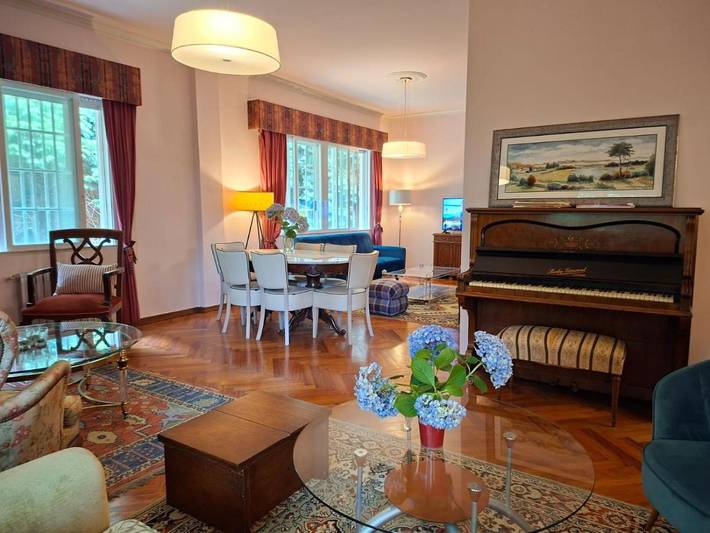Ferienwohnung für 2 Personen, mit Garten und Whirlpool in Santiago de Compostela