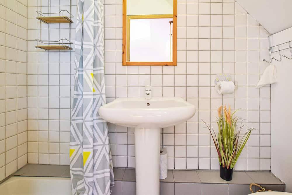 Ganze Wohnung, Stunning apartment in Le Mesnil-Esnard with Wifi in Le Mesnil-Esnard, Rouen und Umgebung