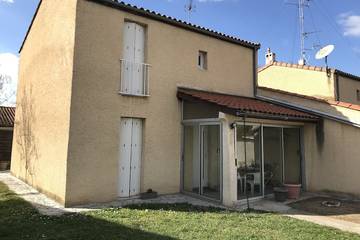 Location de vacances pour 6 personnes, avec jardin à Blagnac