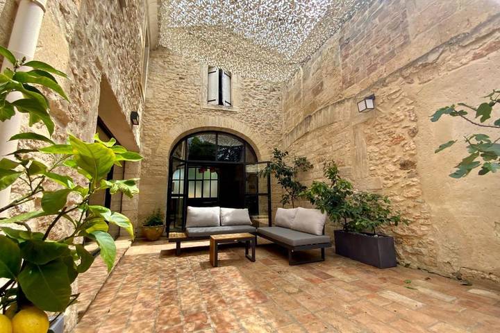 Location de vacances pour 6 personnes, avec Terrasse et Piscine à Mudaison