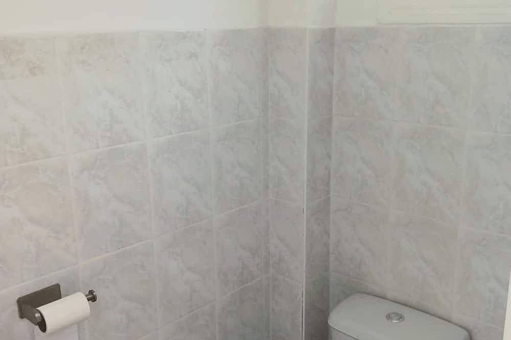 Entire apartment, Duplex for 4 with garden 2 minutes from Bidassoa, near Hendaye station. in Hendaye, Bayonne region