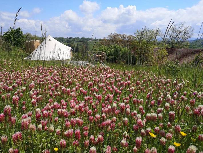 Tente pour 4 personnes, avec jardin et vue dans Allier - 2