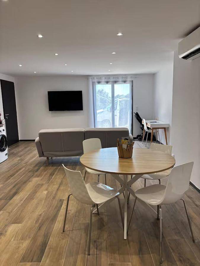 Appartement de vacances pour 4 personnes, avec terrasse et jardin