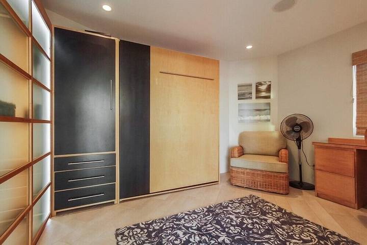 Beach rental for 10 people, with balcony in Mission Beach