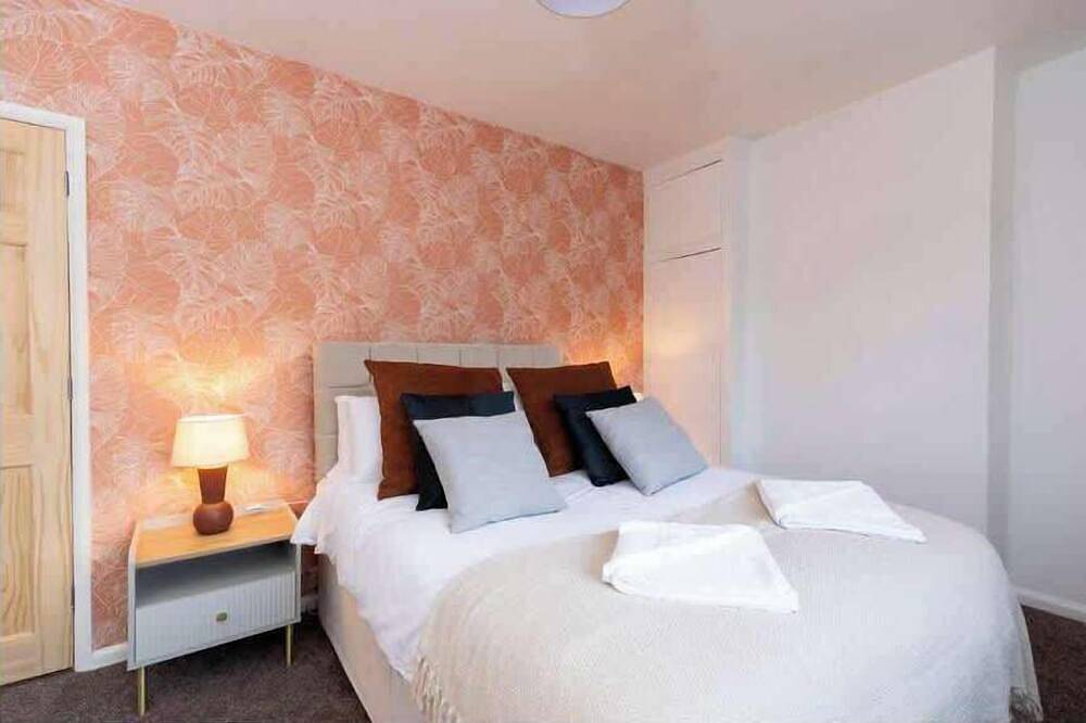 Vacant Nests | The Carrick  | Beach | Golf Course in Hartlepool